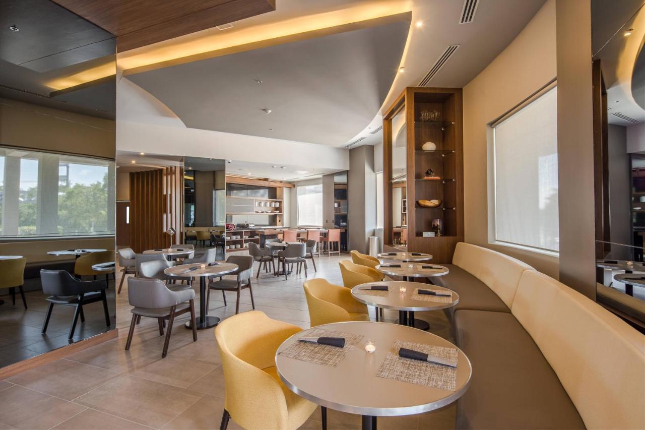 Ac Hotel By Marriott Guadalajara Expo Zapopan Extérieur photo