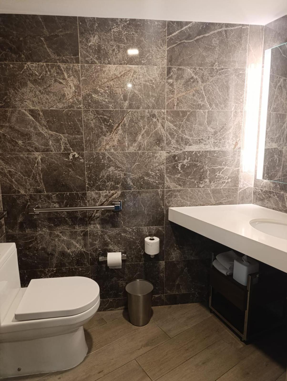 Ac Hotel By Marriott Guadalajara Expo Zapopan Extérieur photo
