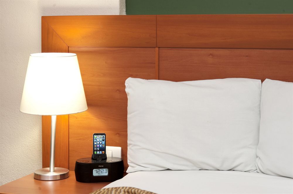 Ac Hotel By Marriott Guadalajara Expo Zapopan Extérieur photo