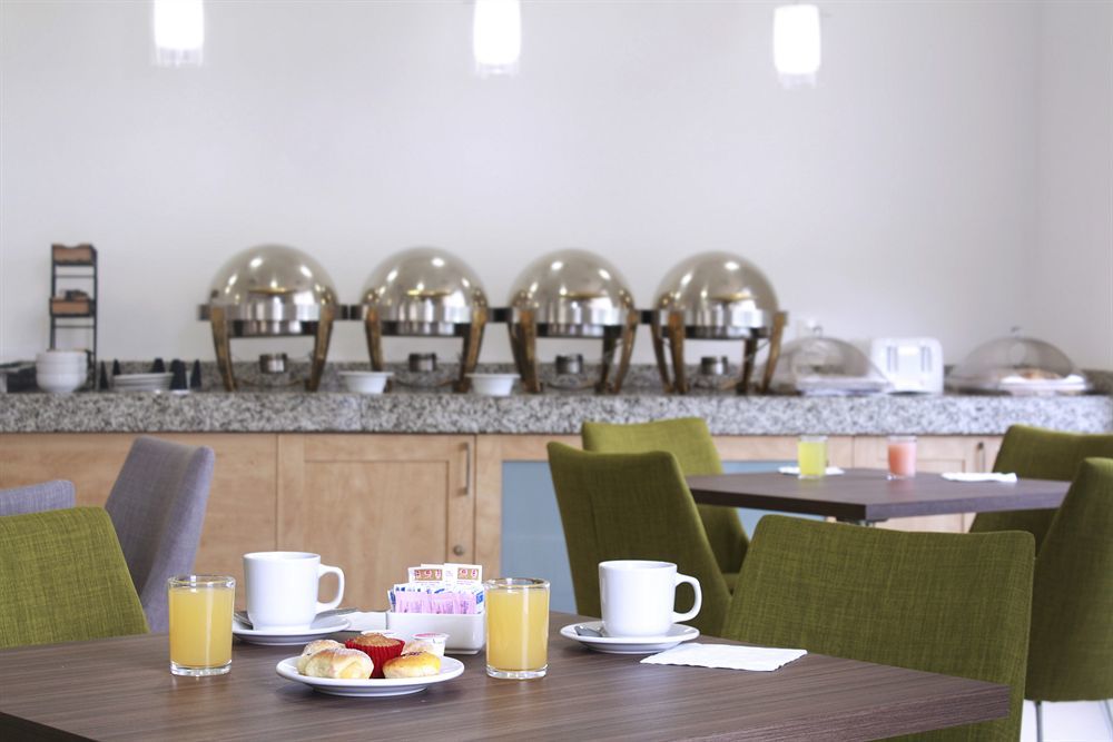 Ac Hotel By Marriott Guadalajara Expo Zapopan Extérieur photo