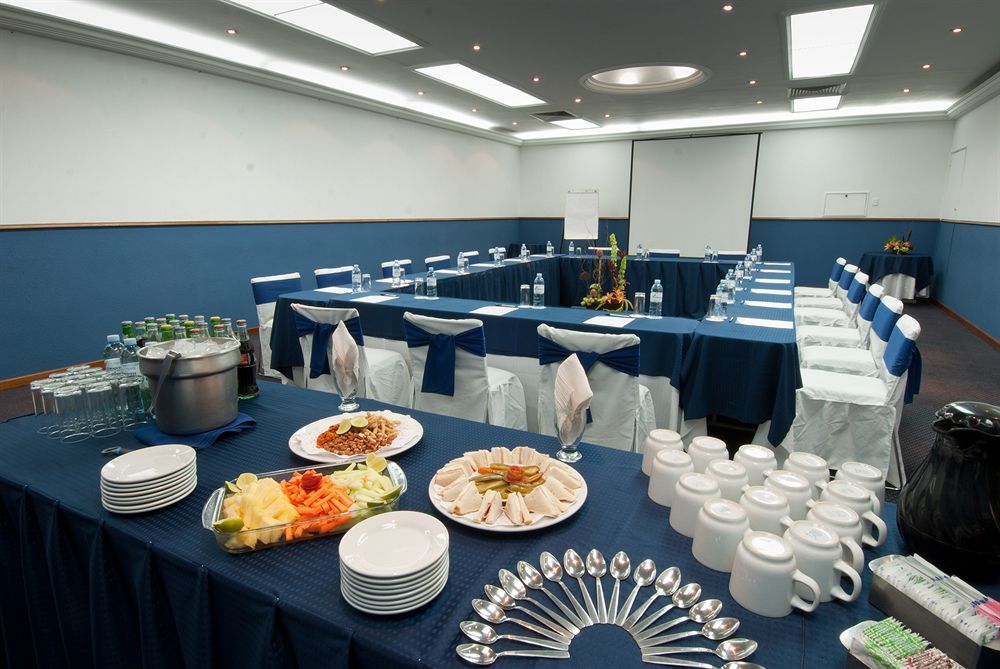 Ac Hotel By Marriott Guadalajara Expo Zapopan Extérieur photo